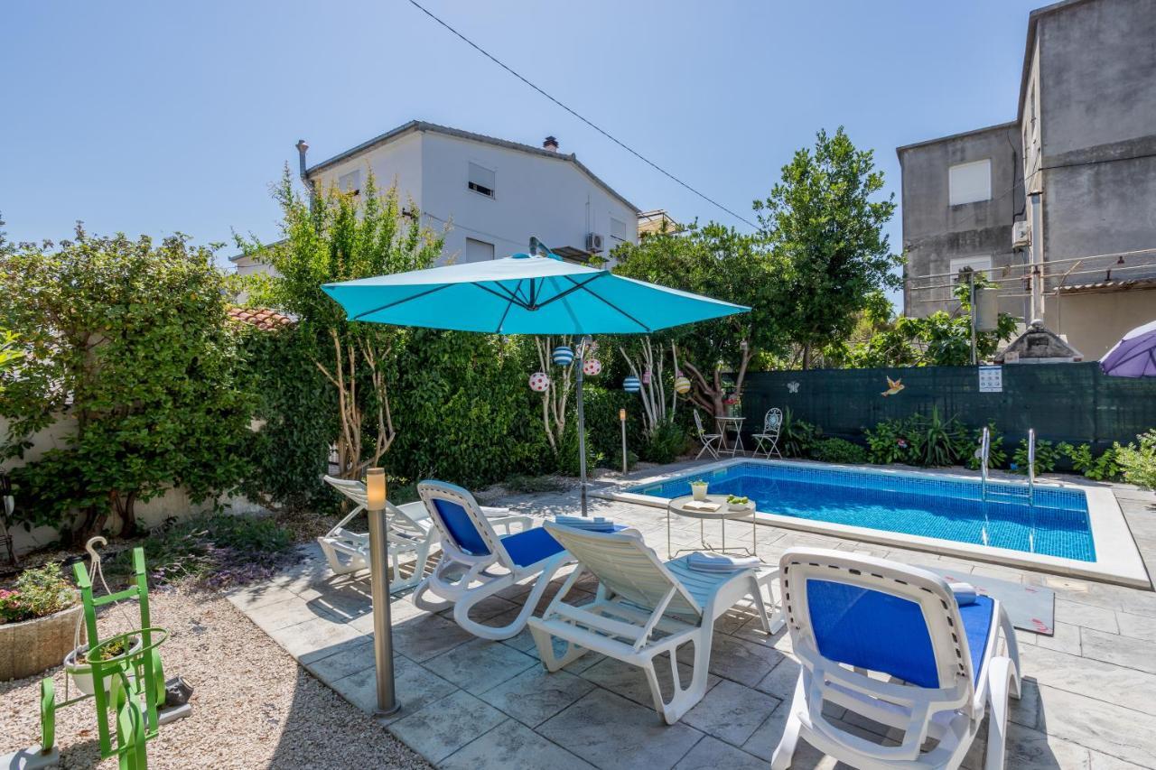 Dalmatian 230M2 With Pool And Garden Near The Old Town For Families Appartement Split Buitenkant foto