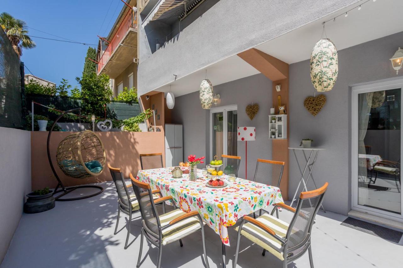 Dalmatian 230M2 With Pool And Garden Near The Old Town For Families Appartement Split Buitenkant foto