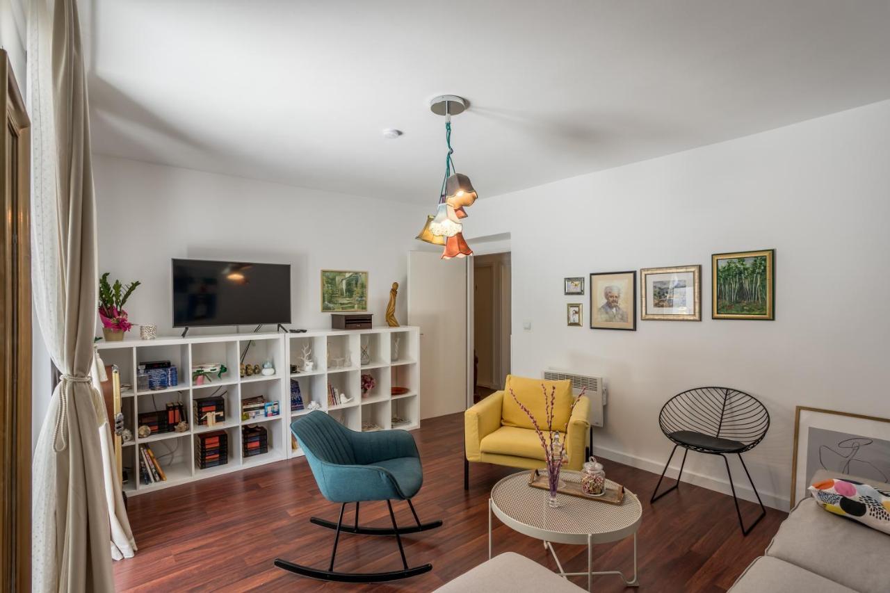 Dalmatian 230M2 With Pool And Garden Near The Old Town For Families Appartement Split Buitenkant foto
