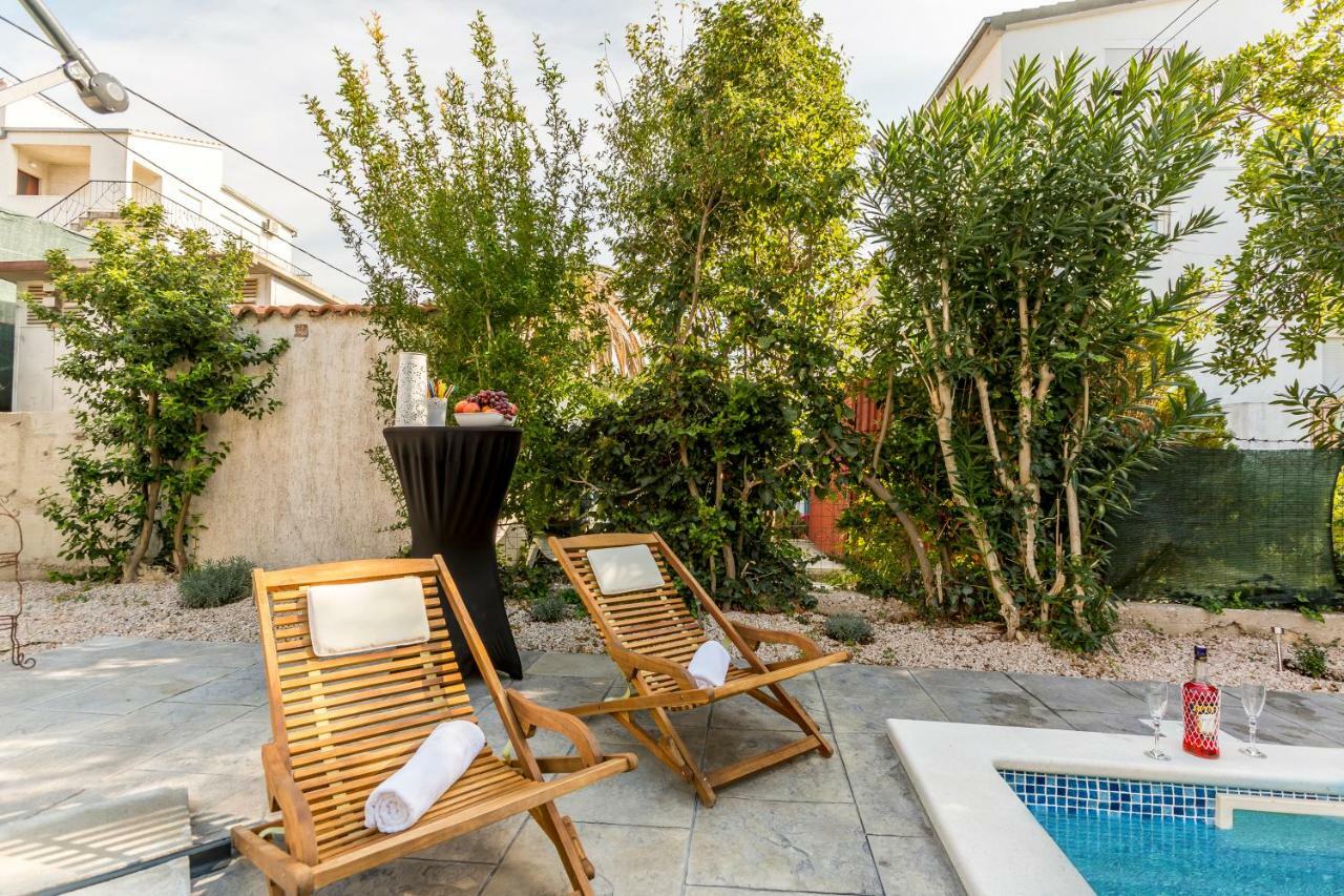 Dalmatian 230M2 With Pool And Garden Near The Old Town For Families Appartement Split Buitenkant foto